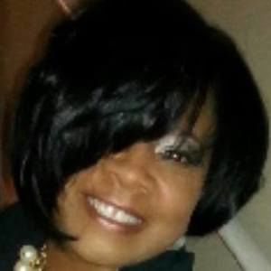 Meet your Posher, Lola